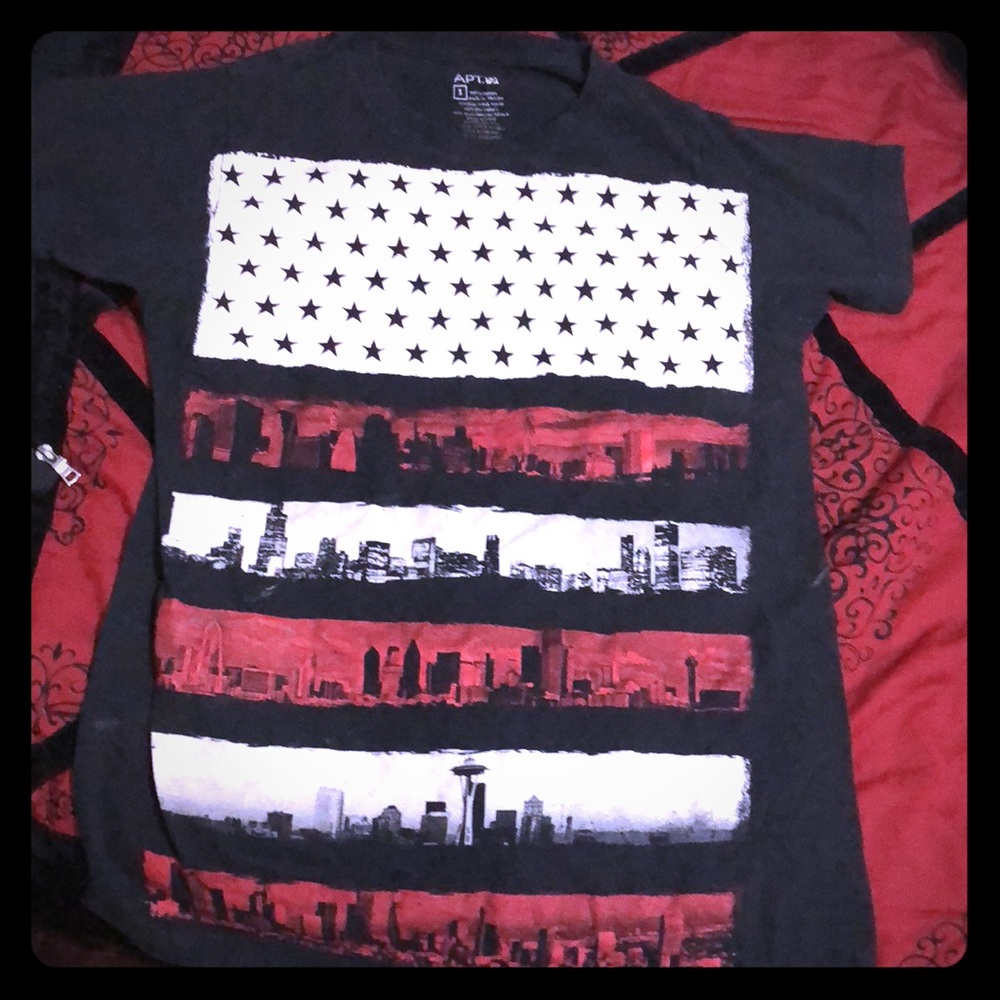 Graphic T. Black red n white. Cities